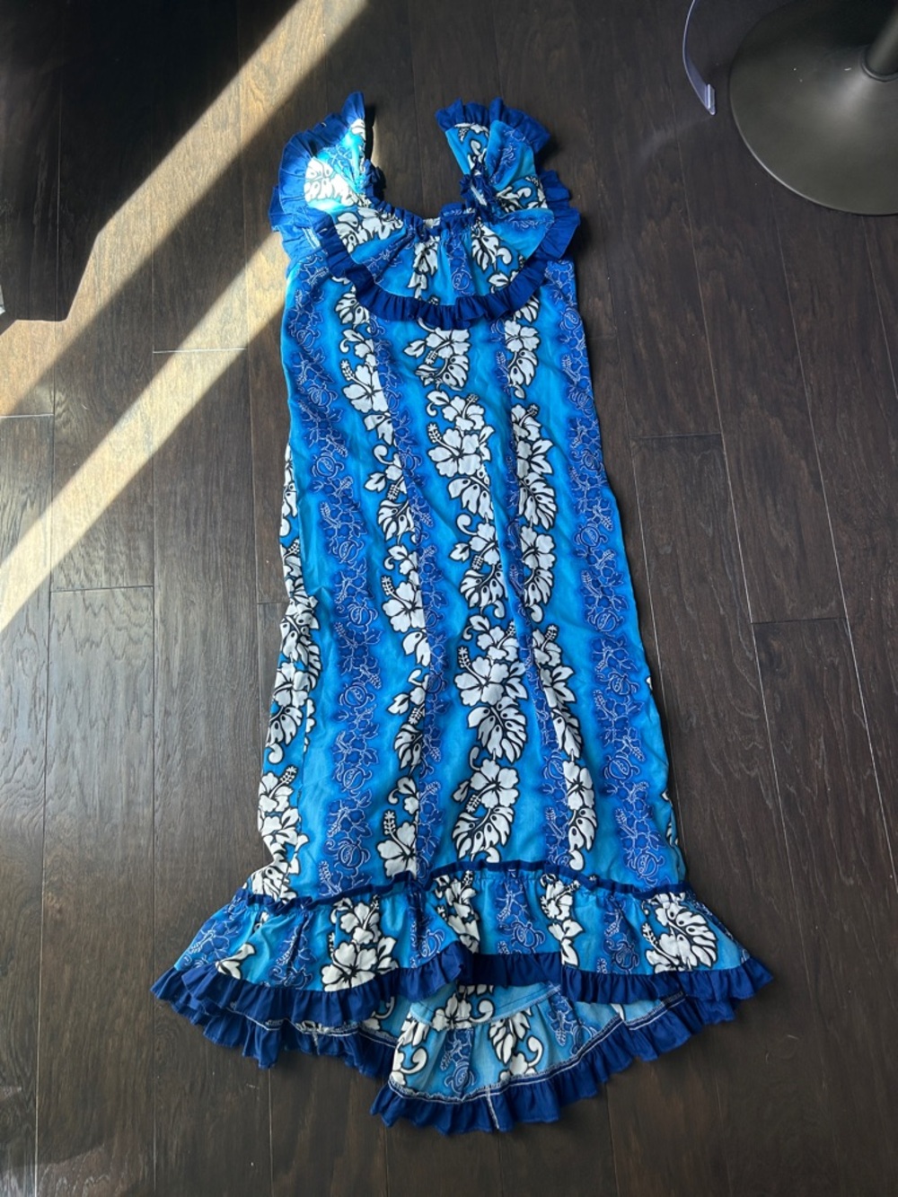 Hawaiian floral ruffle dress Girls 14 or XS woman